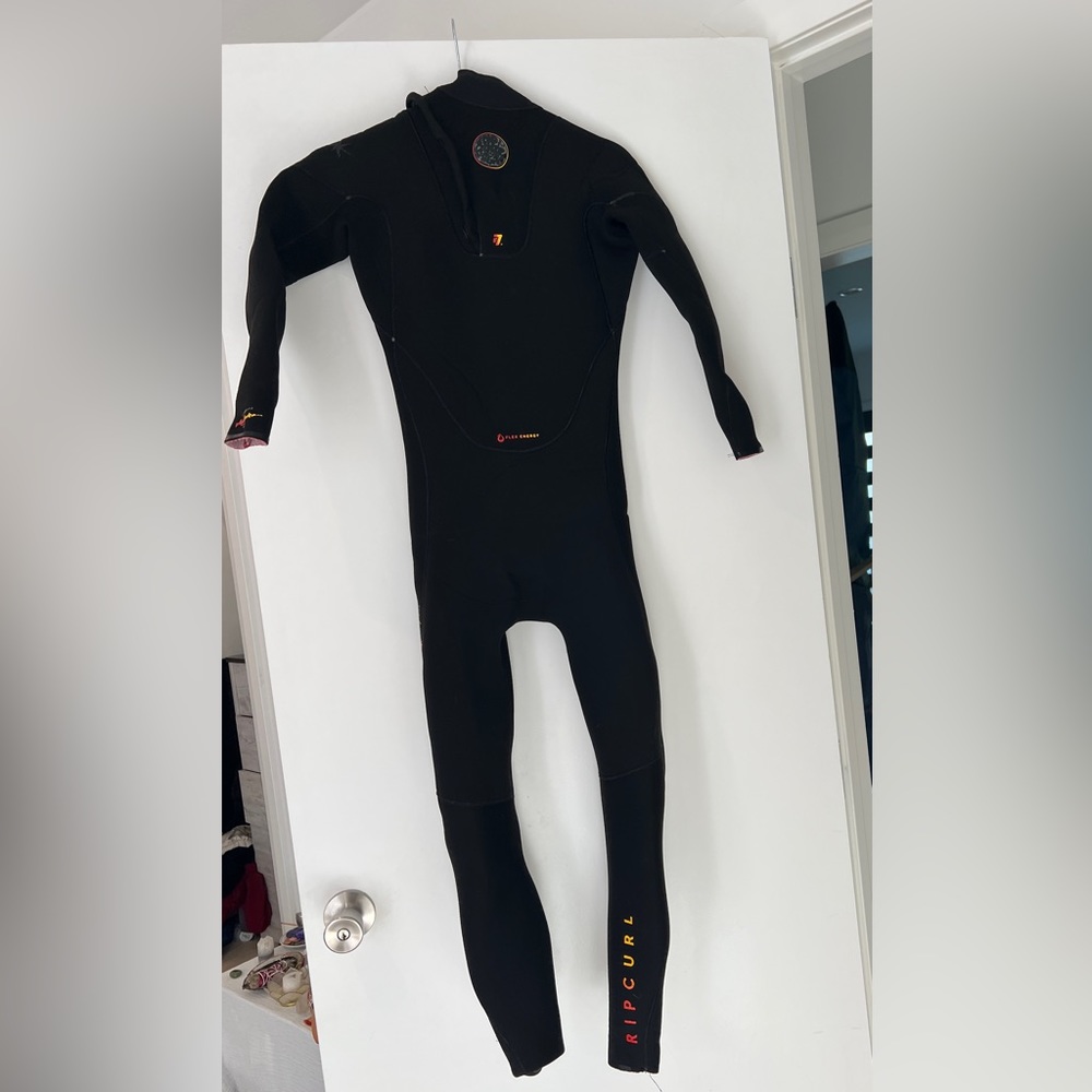 Ripcurl women’s E7 Flashbomb Heatseeker 4/3 Zip free wetsuit